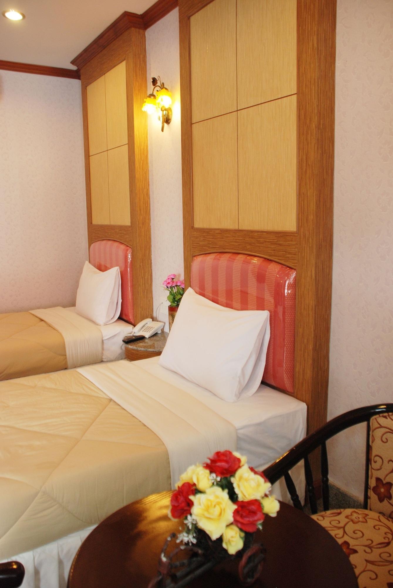 Martina Hotel Сурин Екстериор снимка