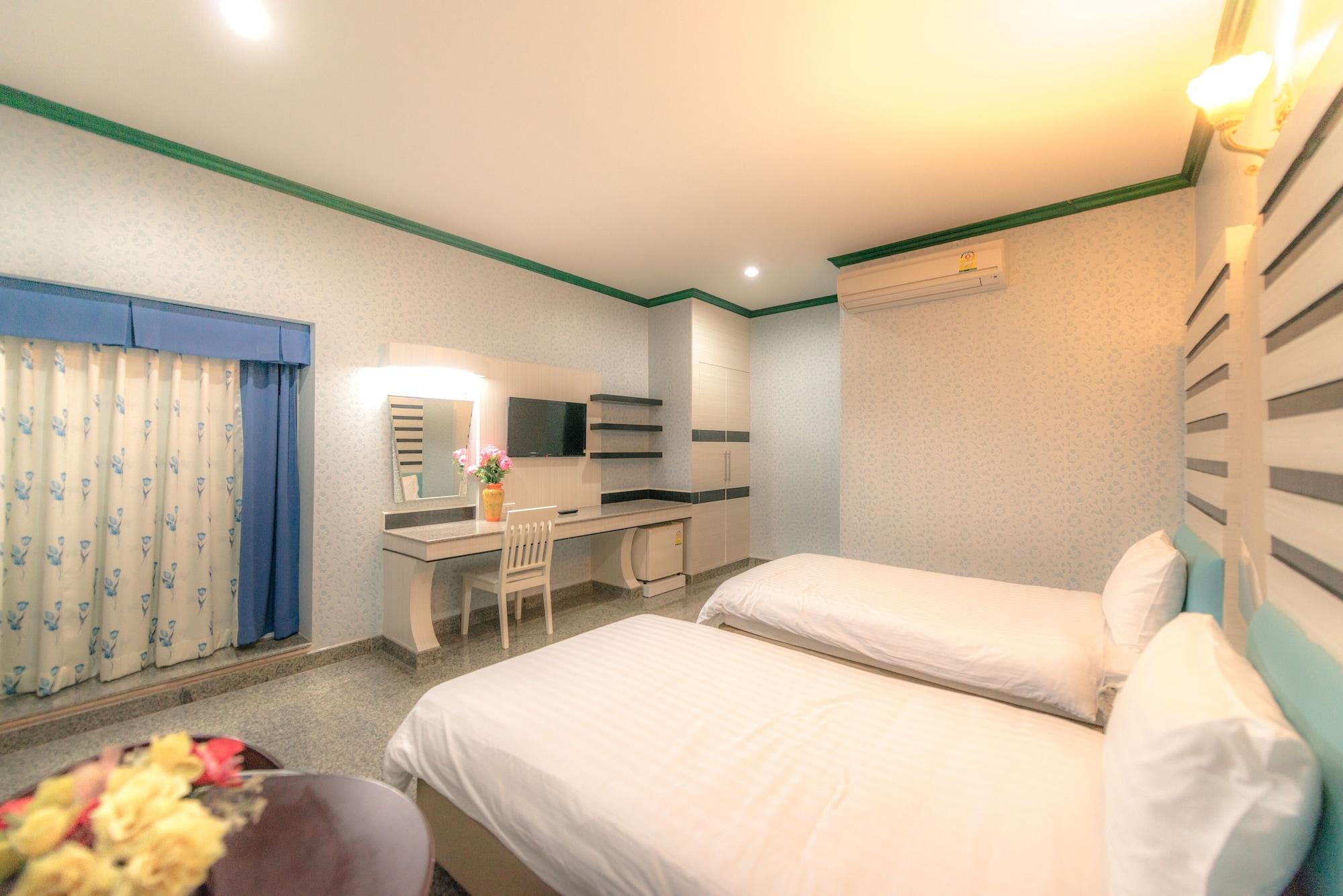 Martina Hotel Сурин Екстериор снимка