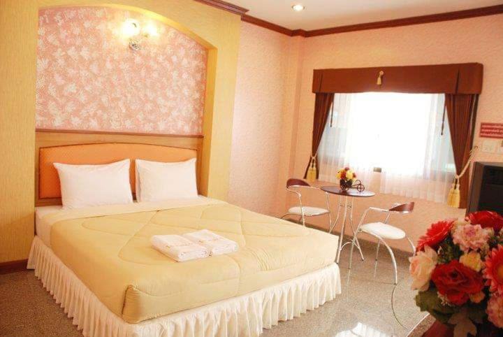 Martina Hotel Сурин Екстериор снимка