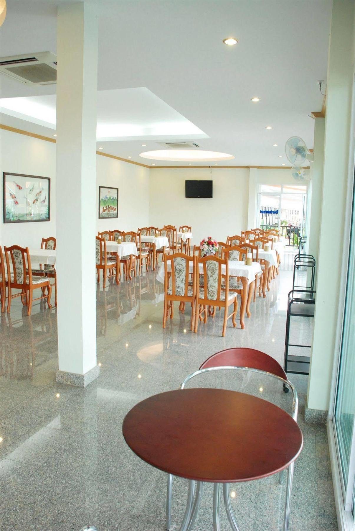 Martina Hotel Сурин Екстериор снимка