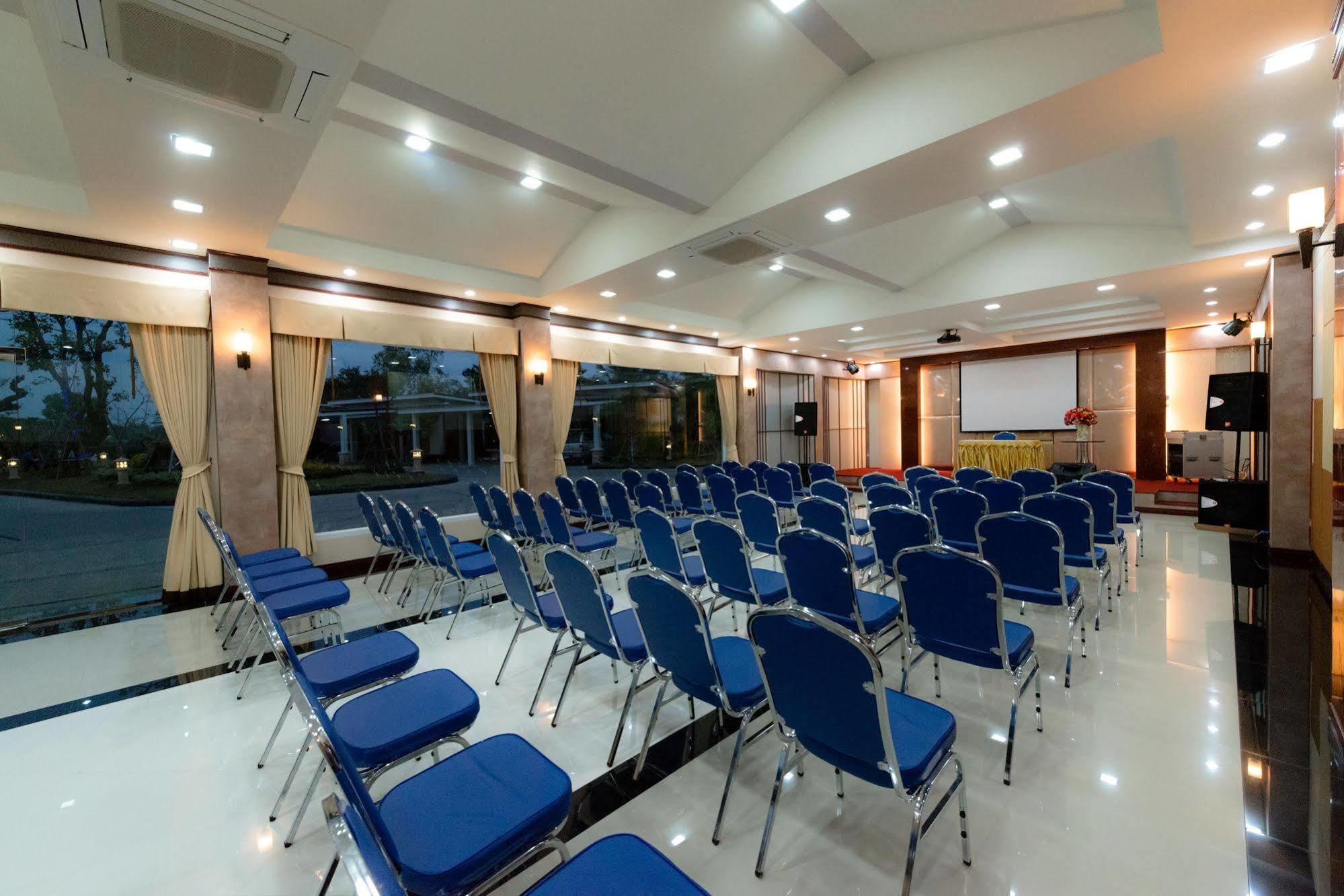 Martina Hotel Сурин Екстериор снимка